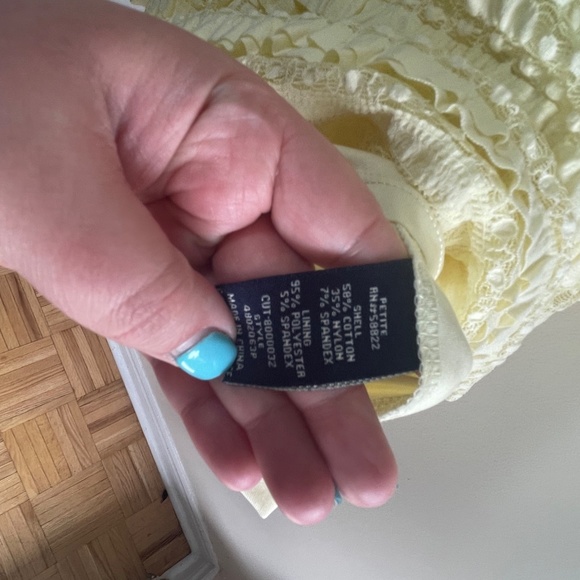 🎀3/$30 Max Edition Yellow Lace Dress - Picture 4 of 5